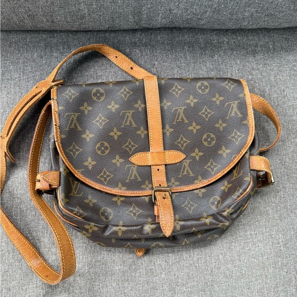 Authentic Louis Vuitton Tan and Brown Monogram Messenger Bag - Picture 1 of 16